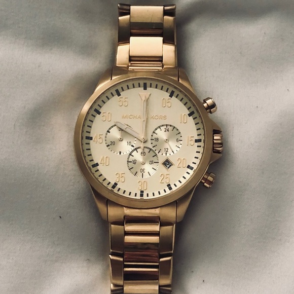 Michael Kors Watch - Picture 5 of 8